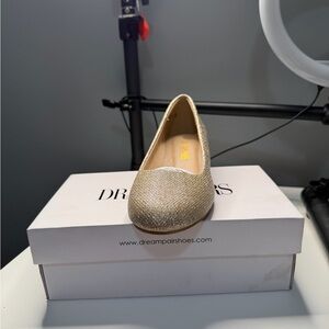 Dream Pairs Women's Glittering Gold Flats